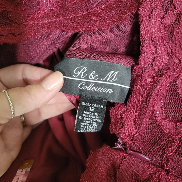 ✨Junior's size 12 one shoulder plum lace gown - Picture 16 of 16